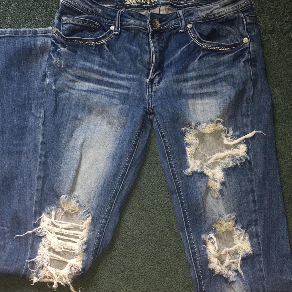 Machine •Super Ripped Distressed Skinny Jean